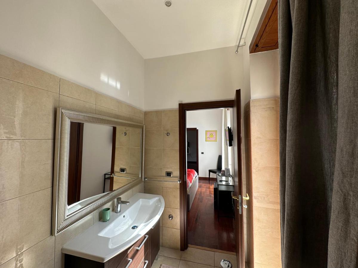 Bruno House Bed & Breakfast Napoli Bagian luar foto