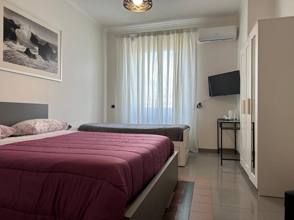 Bruno House Bed & Breakfast Napoli Bagian luar foto