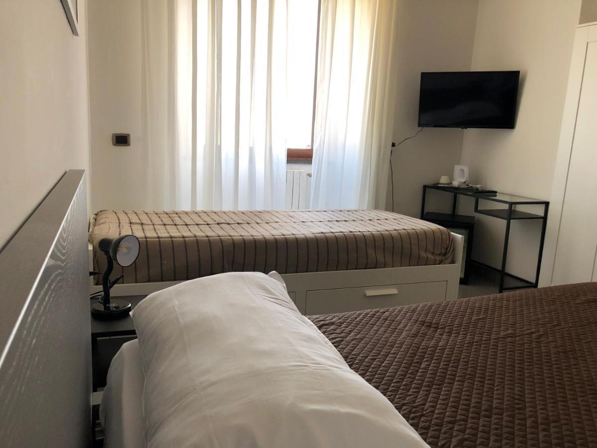 Bruno House Bed & Breakfast Napoli Bagian luar foto