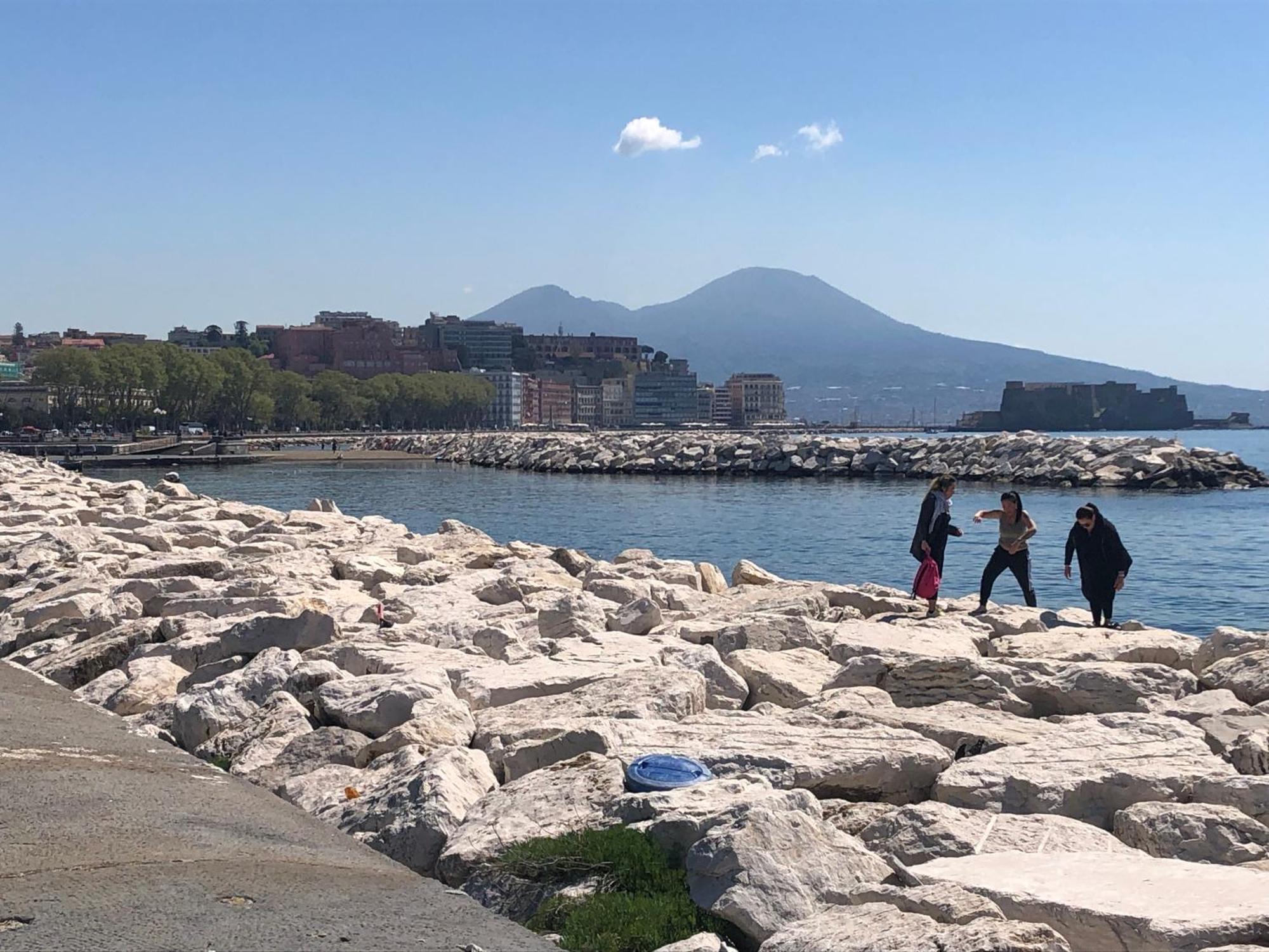 Bruno House Bed & Breakfast Napoli Bagian luar foto