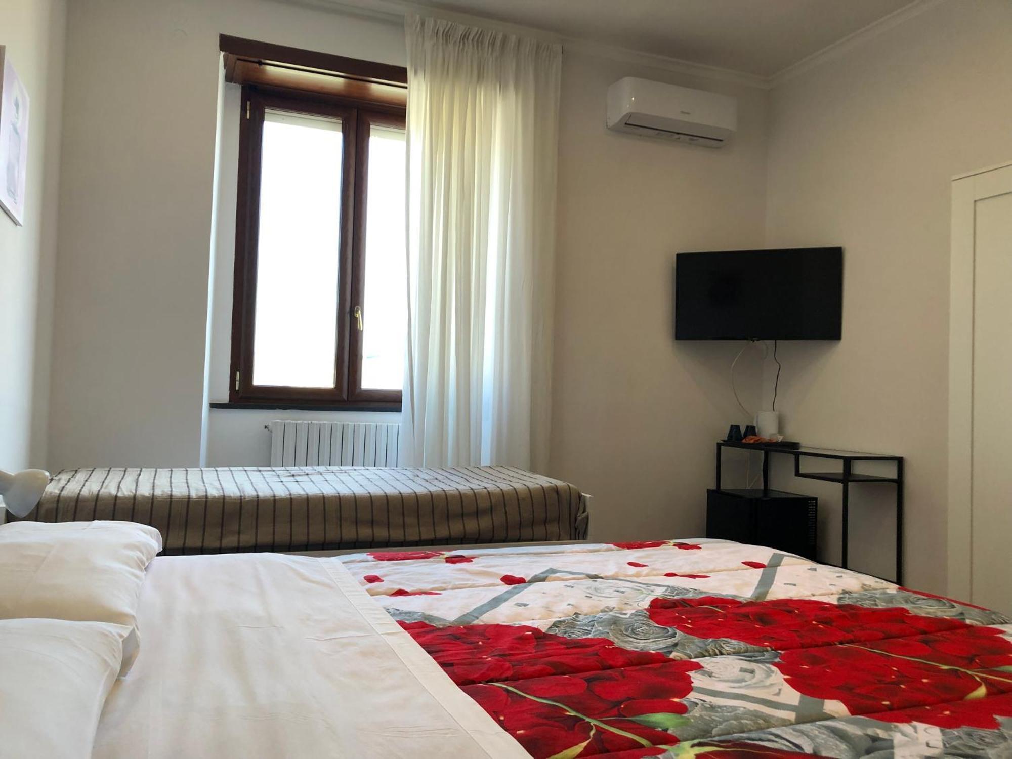 Bruno House Bed & Breakfast Napoli Bagian luar foto
