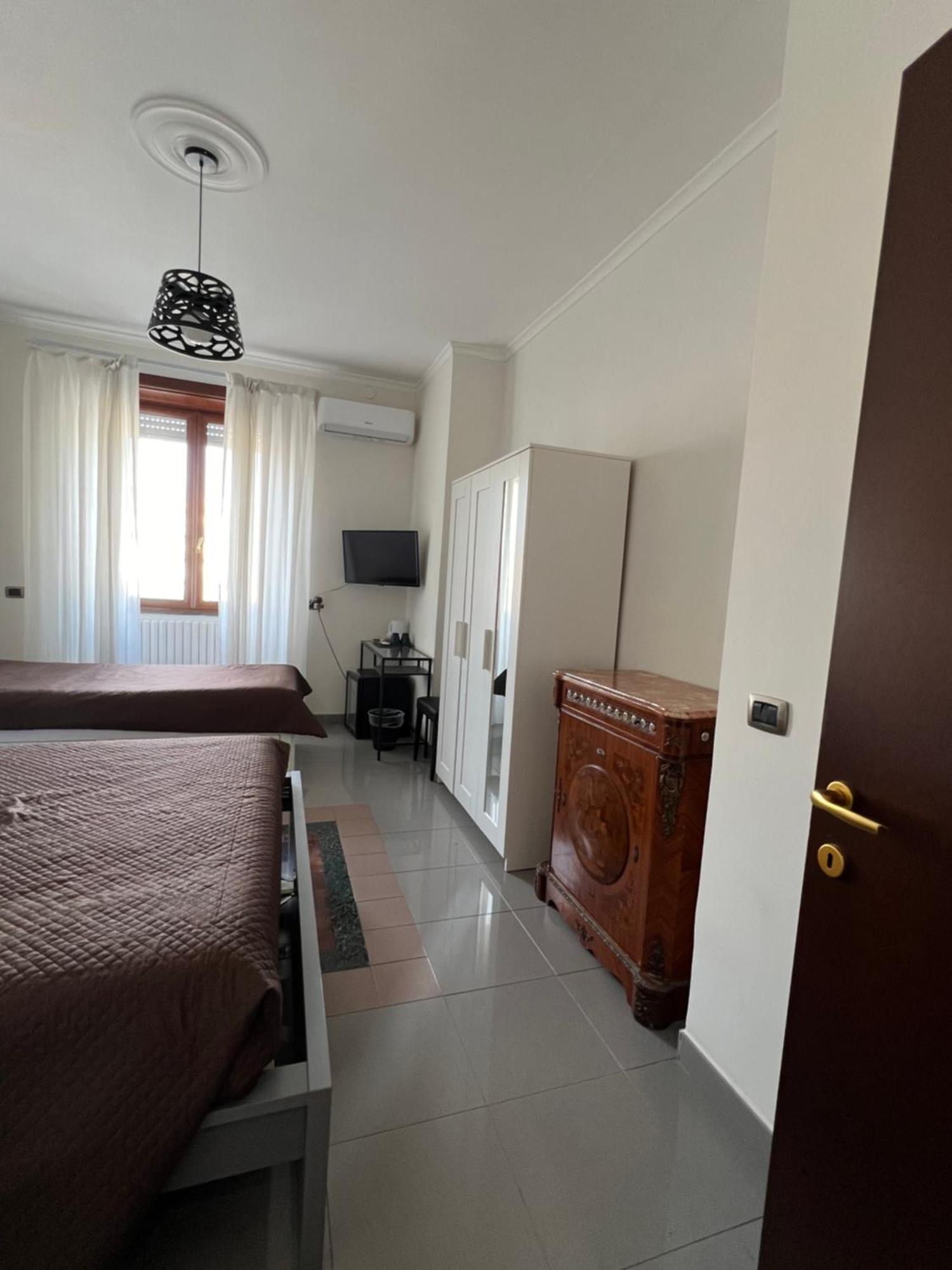 Bruno House Bed & Breakfast Napoli Bagian luar foto
