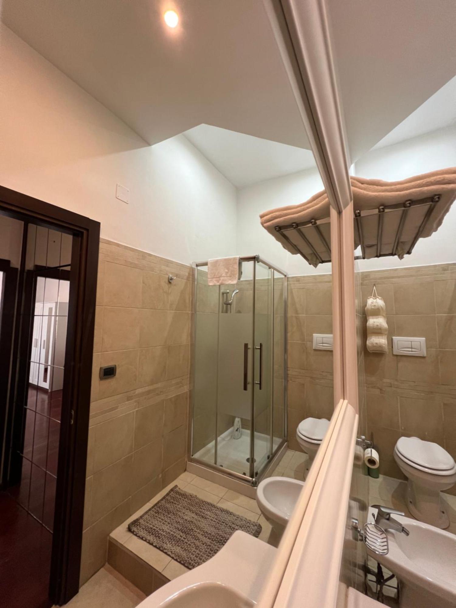 Bruno House Bed & Breakfast Napoli Bagian luar foto