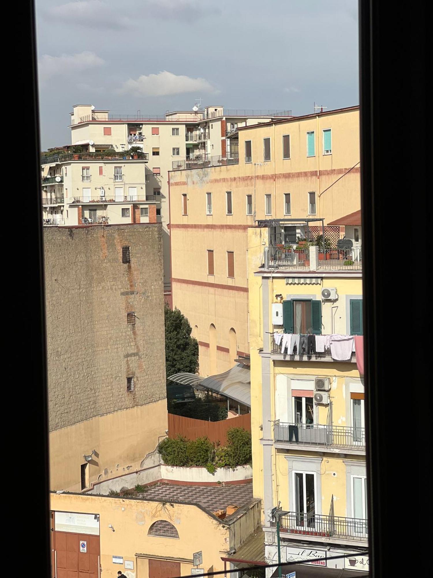 Bruno House Bed & Breakfast Napoli Bagian luar foto