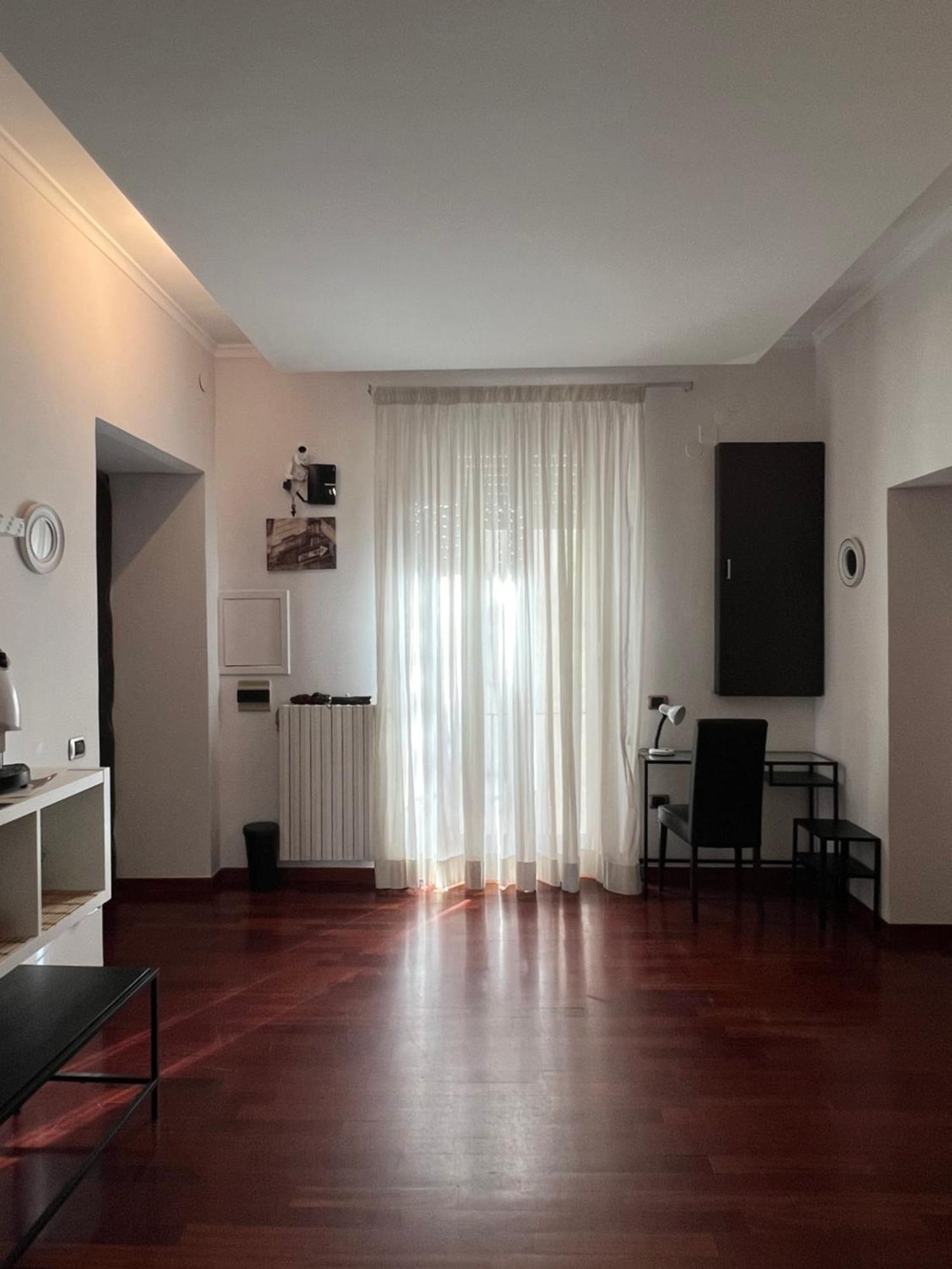 Bruno House Bed & Breakfast Napoli Bagian luar foto